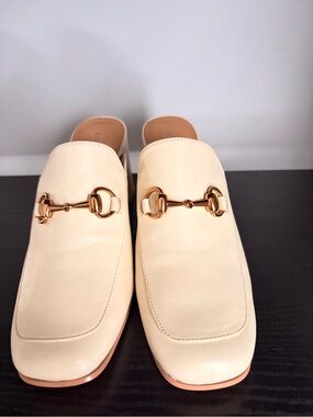 N W/OT Nappa Leather Backless Mule with Gold Horsebit Hardware - Cream